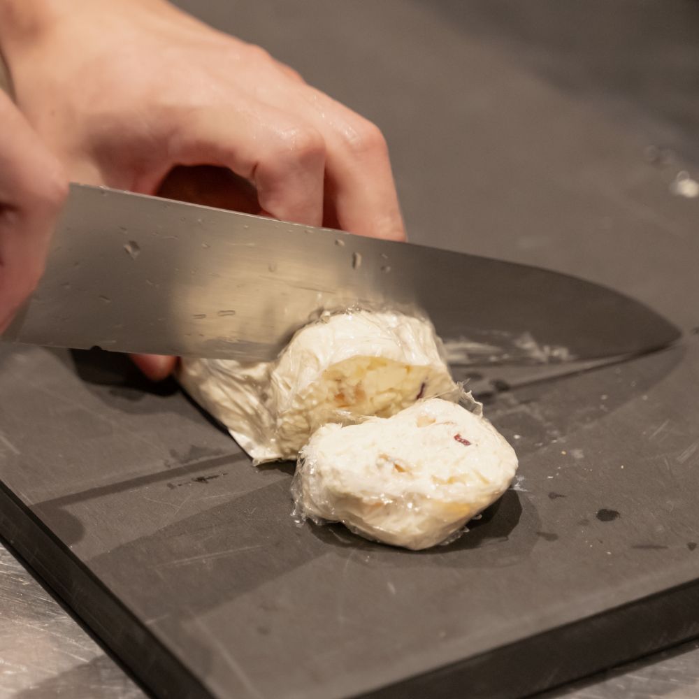 ナッツとドライフルーツのチーズテリーヌ