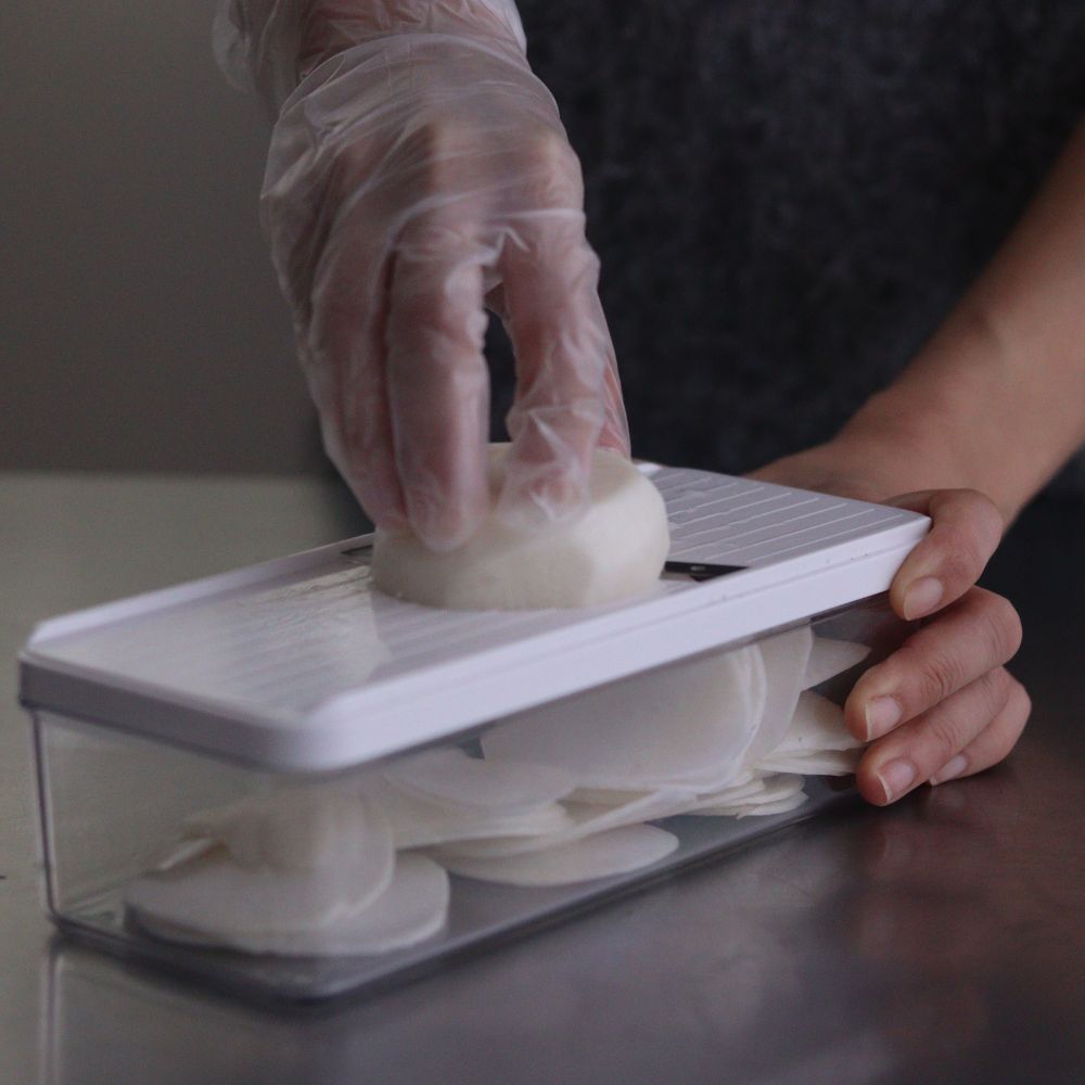 千枚漬けのスモークサーモンサンド
