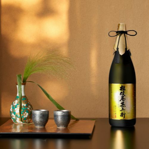 値下げしました。雑候屋甚兵衛 1800ml純米大吟醸 木箱入り 木箱入】超特撰 雑候屋甚兵衞 純米大吟醸 1.8L｜ SAKARI online（日本盛）